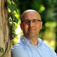 RUSYA’NIN KARŞISINDA OLMAK